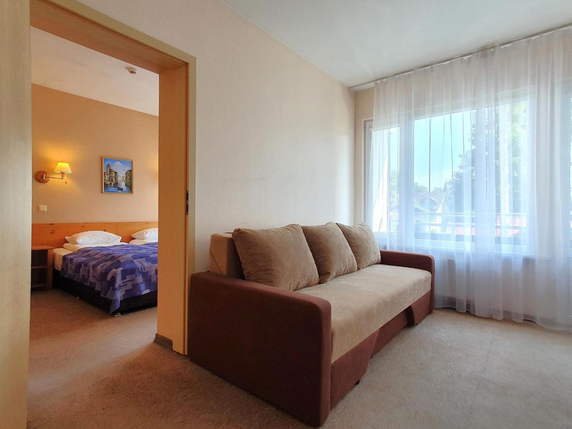 Good Stay Eiropa Hotel Economy Jūrkalne Kültér fotó