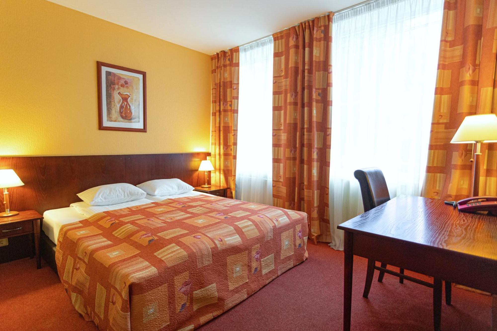 Good Stay Eiropa Hotel Economy Jūrkalne Kültér fotó