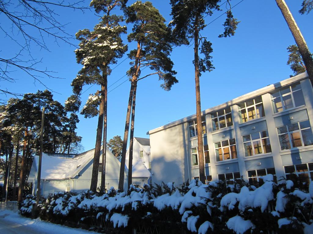 Good Stay Eiropa Hotel Economy Jūrkalne Kültér fotó